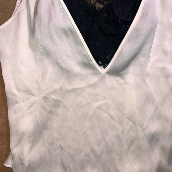 Express Women Medium White Silky Cami Black Lace Bra Adjustable Strap Y2K (T) - Picture 2 of 5